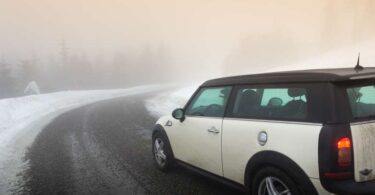 5 Expert Tips for Driving in the Snow That Will Keep You Safe on Winter Road Trips