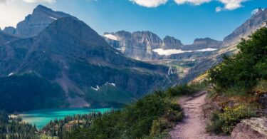 The 7 Best Hikes in Glacier National Park